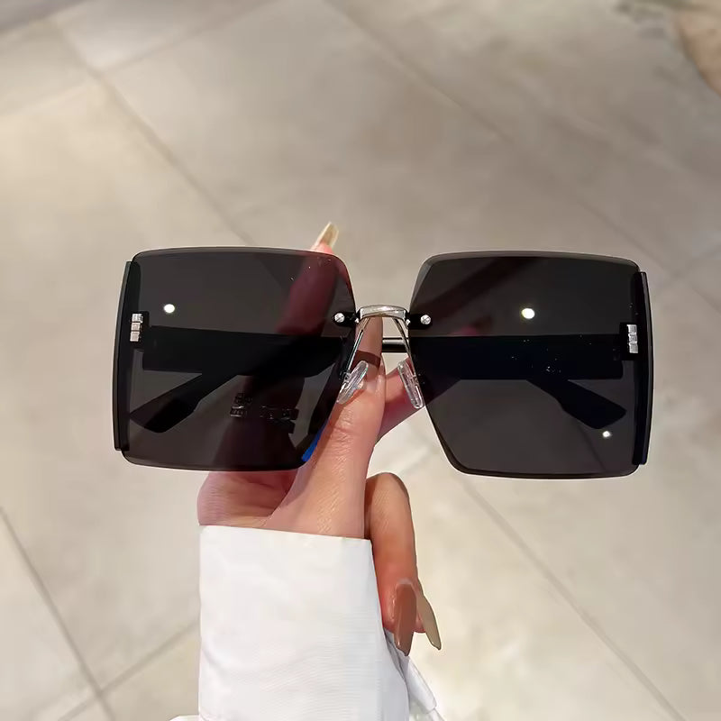 SET NOIR ÉCLAT™ · Reloj Gold Rectangular + Gafas Square Glitter · Mujer